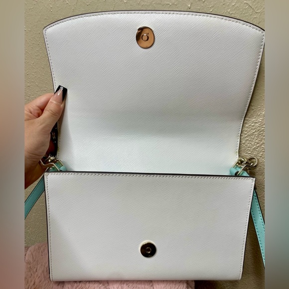 Kate Spade crossbody with removable chain and matching wallet - Picture 6 of 13